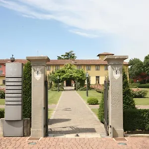https://antico-borgo-la-muratella-cologno-al-serio.italymilanhotels.net